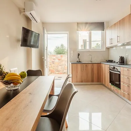 Kelly's Sunset 1 κalamata * Βέργα Καλαμάτας